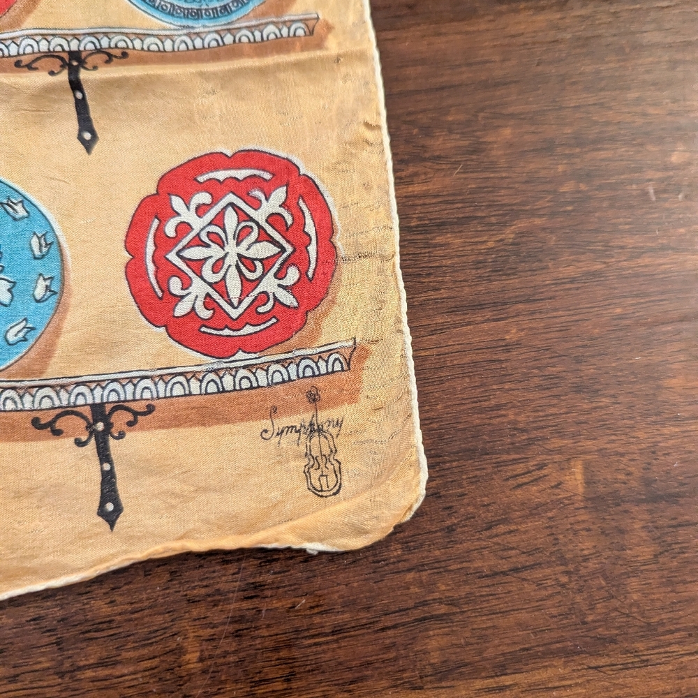Vintage Red and Blue Patterned Scarf - Picture 3 of 4